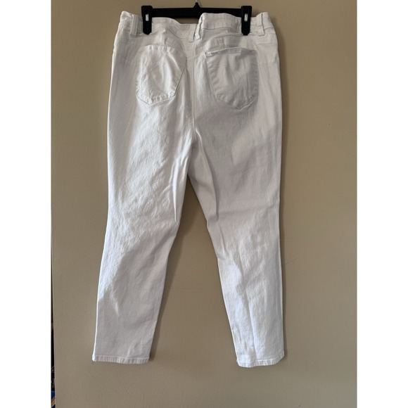 YMI Wanna Betta Butt Women's White Denim Mid Rise Skinny Jeans Stretch Size 18 - Picture 2 of 7